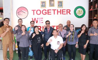 Kordiv P2H Bawaslu Bali saat bertemu kelompok disabilitas dalam agenda meningkatkan pengawasan fasilitasi terhadap disabilitas dalam kontestasi Pemilu, Senin (27/7/2026)