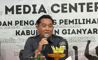 Ketua Bawaslu Bali, I Putu Agus Tirta Suguna saat mendorong Gianyar menjadi satuan kerja, Senin (1/9/2026).