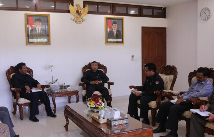 AUDIENSI BAWASLU PROVINSI BALI DENGAN GUBERNUR PROVINSI BALI