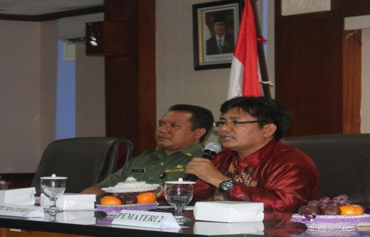 BAWASLU BALI GELAR SOSIALISASI MELALUI PERTEMUAN TERBATAS  KEPADA PEMILIH PEMULA DI  KAMPUS IHDN DENPASAR