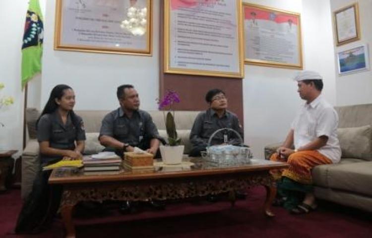 BAWASLU BALI KOORDINASI PERSIAPAN FASILITASI PELAKSANAAN PEMILIHAN GUBERNUR DAN WAKIL GUBERNUR BALI TAHUN 2018 DENGAN BUPATI KLUNGKUNG