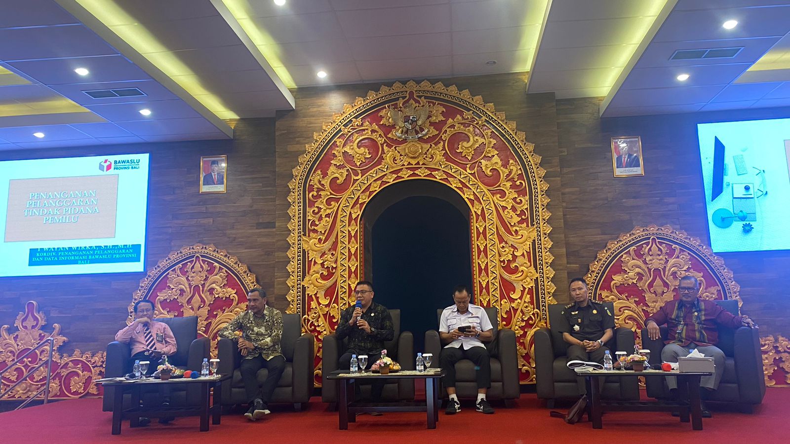 Dihadapan Hakim dan Panitera Pengadilan Negeri se-Bali, Wirka Jabarkan Dua Strategi Pengawasan Bawaslu