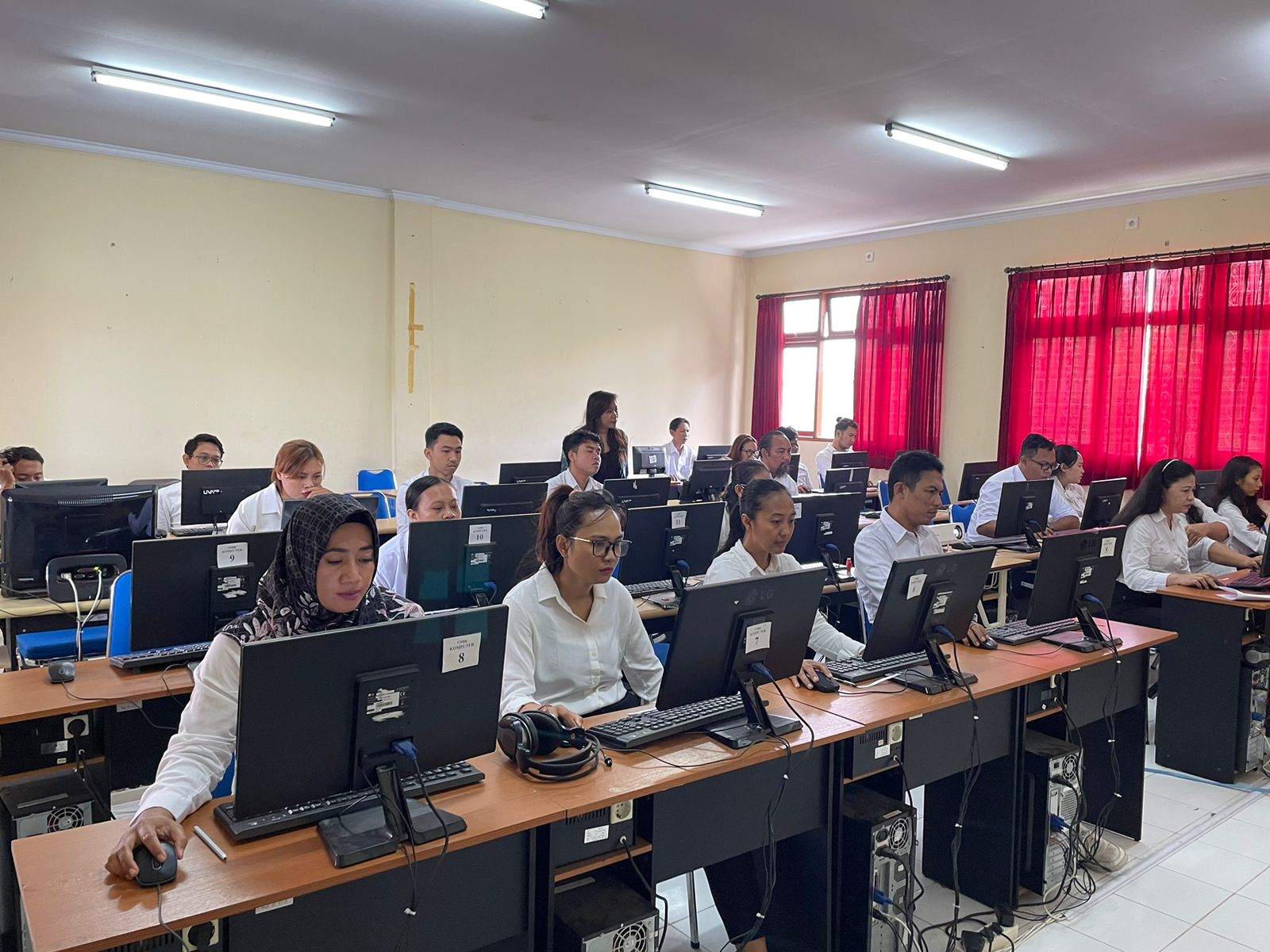 Tes CAT Calon Panwascam se-Bali Diikuti 69 Peserta