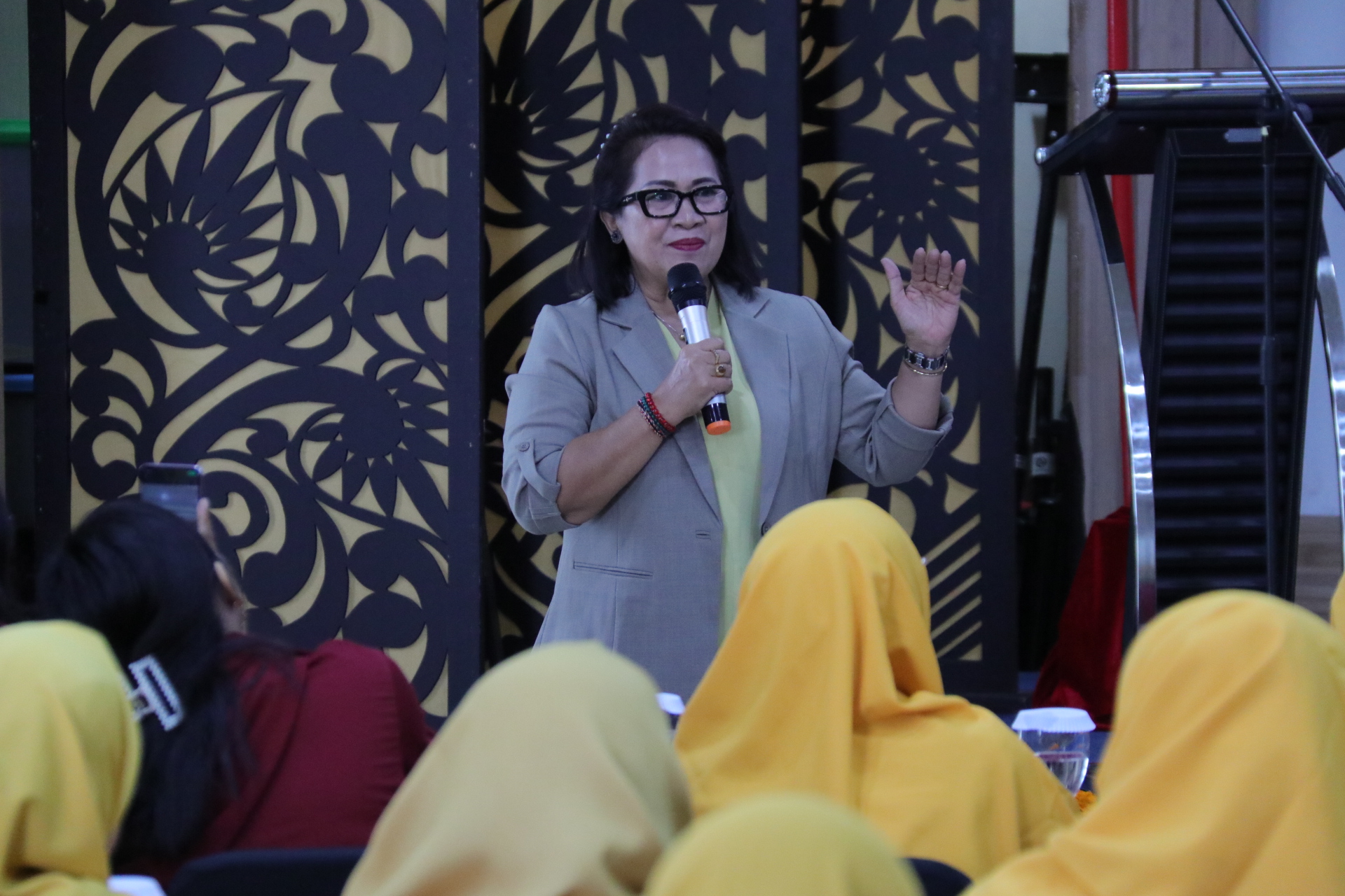 Mengangkat Suara Perempuan: Afirmasi dalam Politik Menuju Kesetaraan Gender