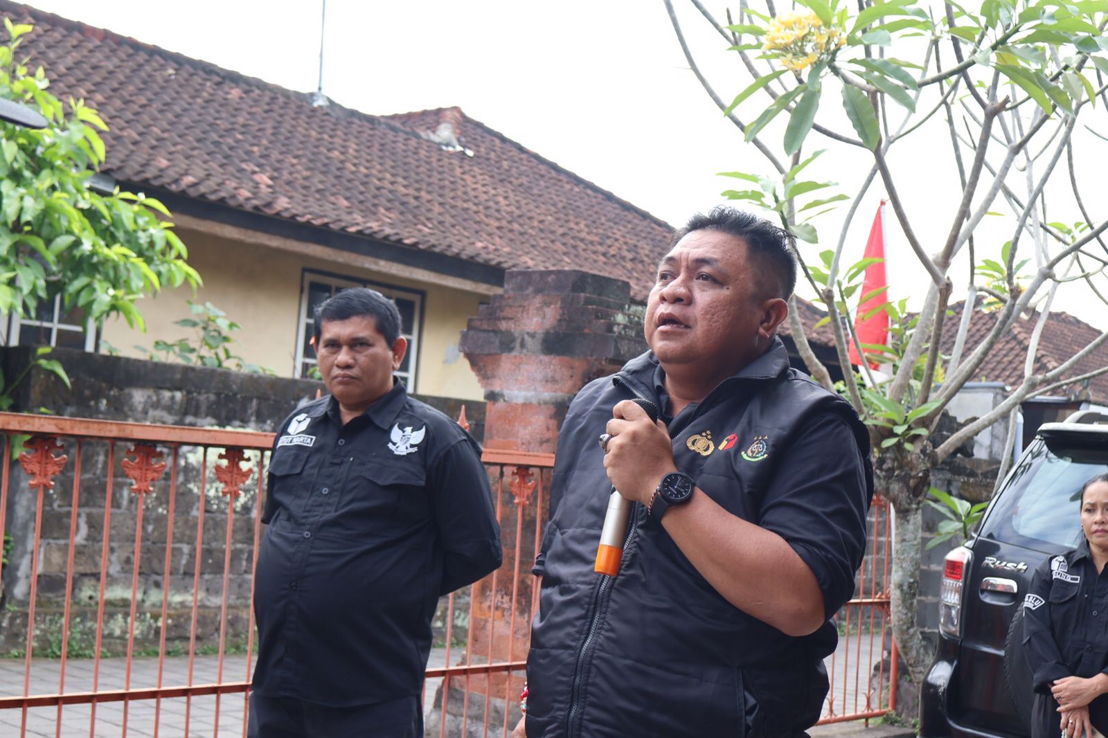 Hari Kedua Pencalonan, Putra Wiratma Turut Awasi Melekat Proses Pencalonan di Tabanan