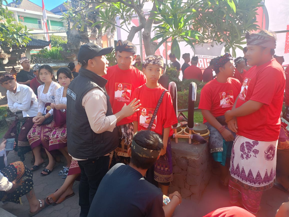 Bawaslu Buleleng Cegah Keterlibatan Anak-Anak Berseragam Bakal Paslon Saat Pendaftaran 