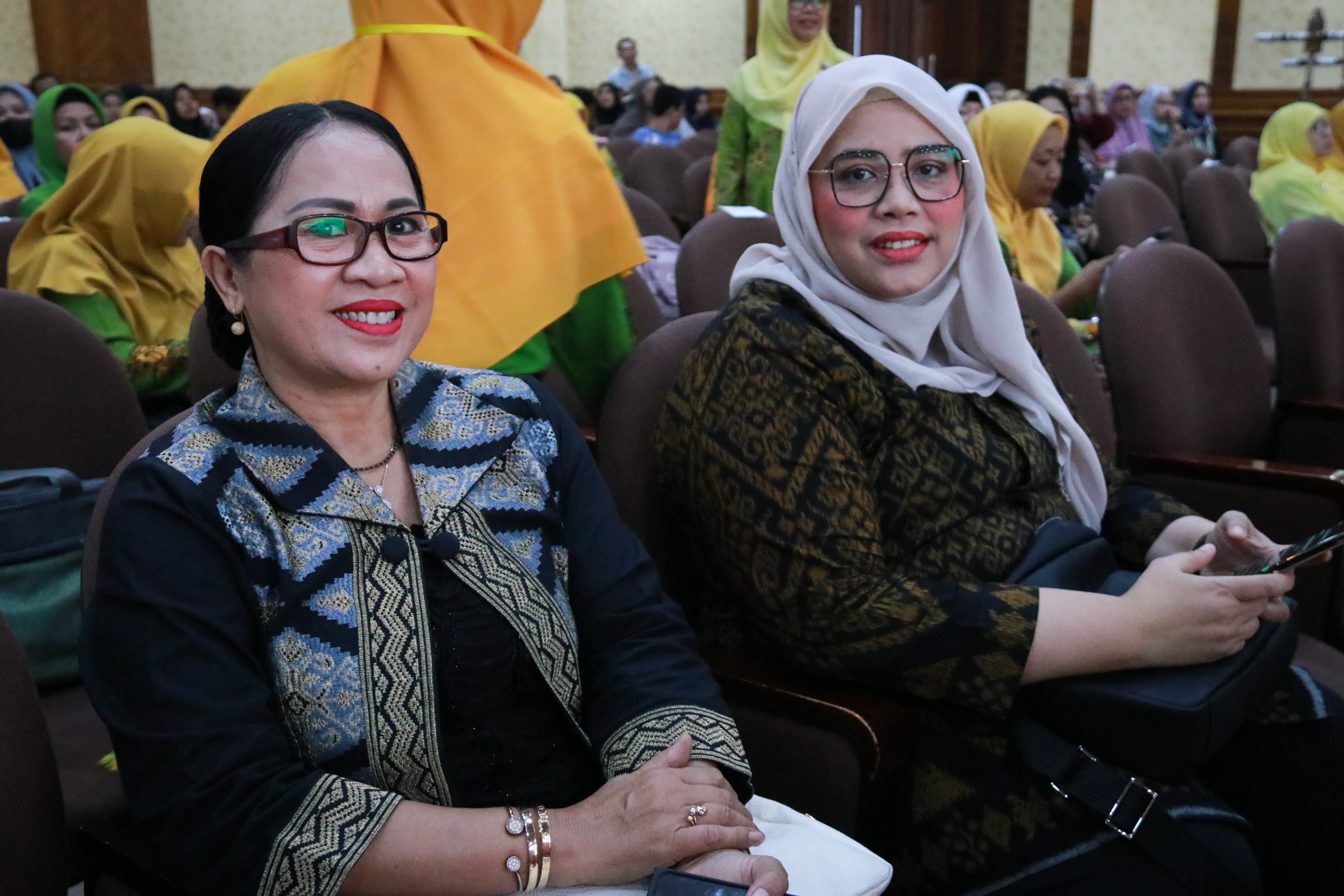 Demokrasi dan Suara Kolektif, Ariyani: Berkelompoklah, Maka Negara Akan Mendengarkan.