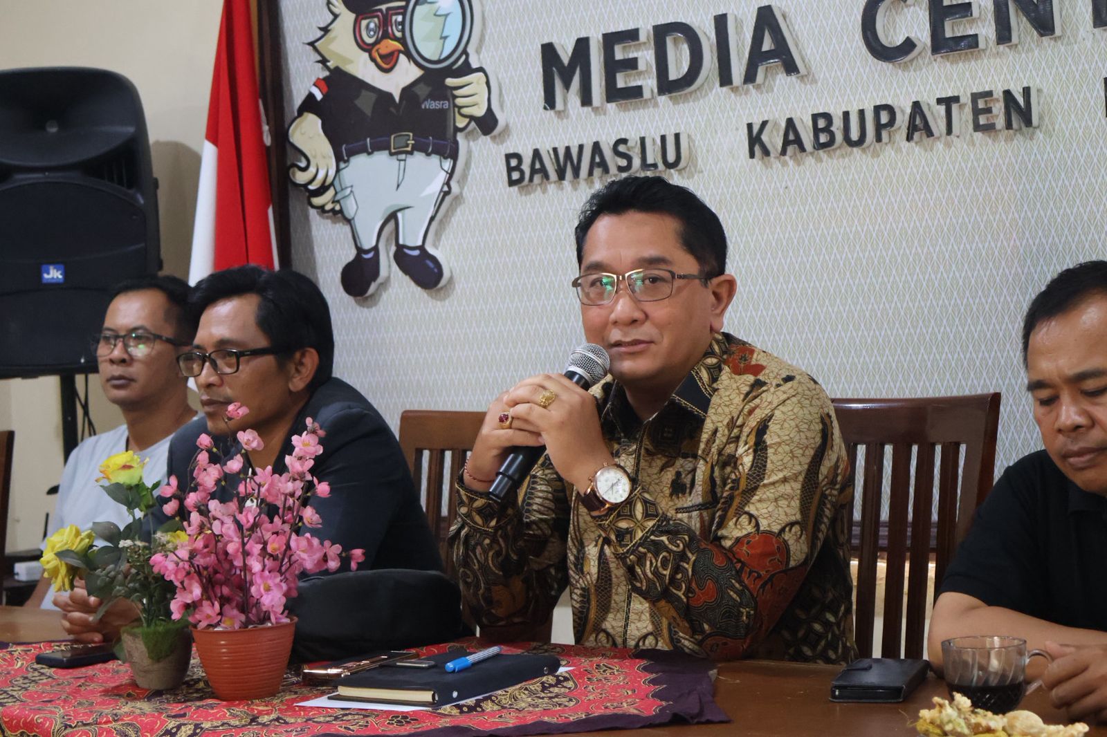 Ketua Bawaslu Provinsi Bali Tekankan Kewaspadaan Hadapi Dinamika Sosial dan Politik
