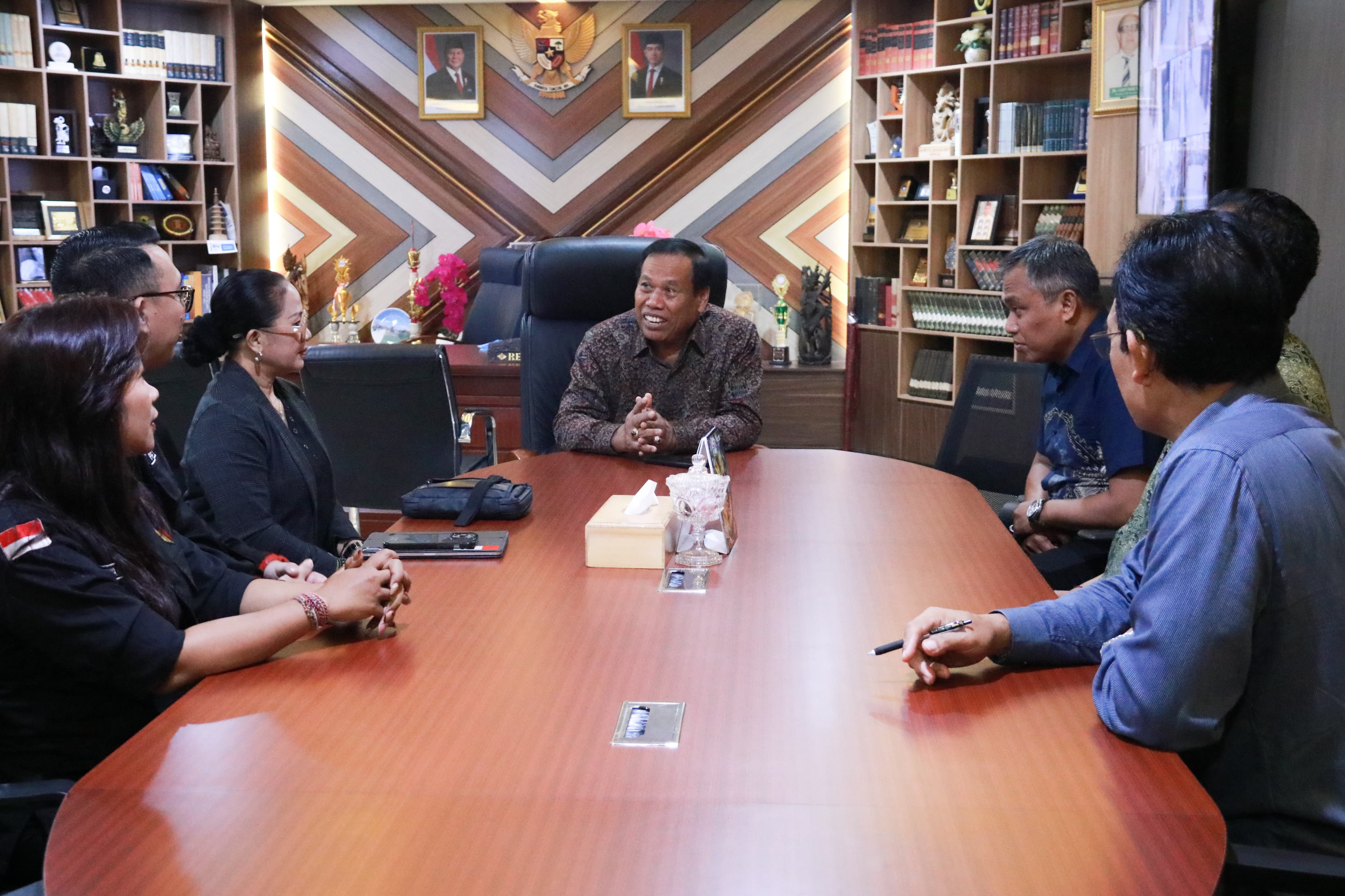 Gandeng Civitas Akademika, Bawaslu Bali Perluas Jangkauan Literasi Demokrasi