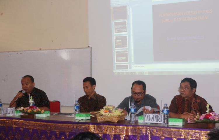 KELILING PERGURUAN TINGGI, BAWASLU PROVINSI BALI AJAK MAHASISWA IKUT BERPATISIPASI MELAKUKAN PENGAWASAN PEMILU