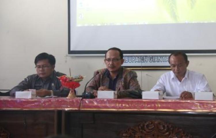 KPU KABUPATEN GIANYAR LAKUKAN RAPAT KOORDINASI PEMBAHASAN ANGGARAN PILKADA TAHUN 2018