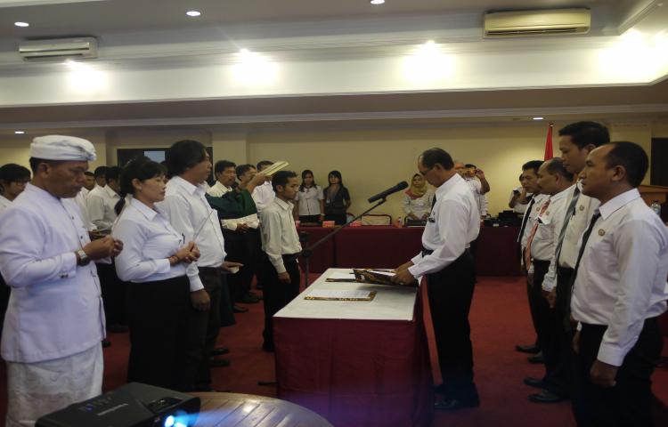 PELANTIKAN, PENGAMBILAN SUMPAH/JANJI JABATAN DAN PEMBEKALAN PPL Se-Kabupaten Jembrana