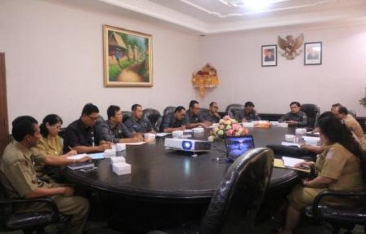 PERTEMUAN BAWASLU BALI DENGAN BAPPEDA PROVINSI BALI 