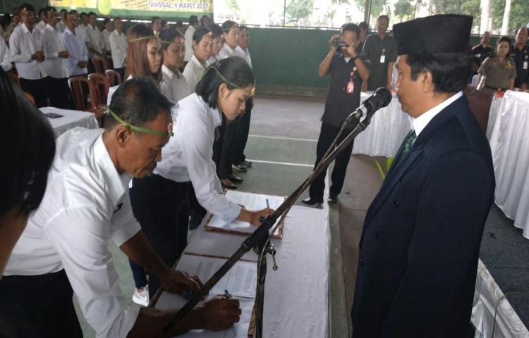 Pelantikan dan Pembekalan Pengawas Tempat Pemungutan Suara (PTPS) se-Kabupaten Tabanan Dalam Rangka Pemilihan Gubernur dan Wakil Gubernur Tahun 2018