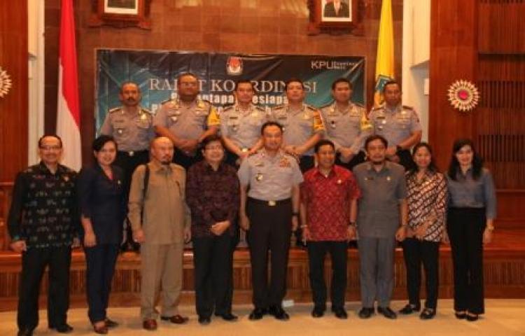RAPAT KOORDINASI PEMANTAPAN KESIAPAN PILKADA SERENTAK TAHUN 2015 DI PROVINSI BALI