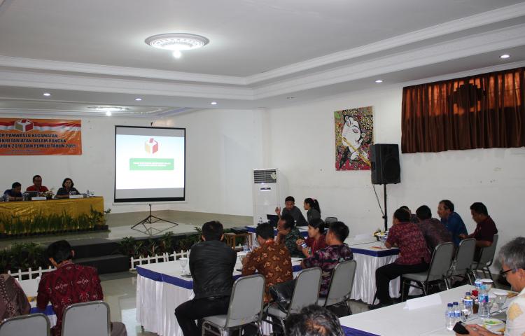 Panwaslu Kabupaten Gianyar Gelar Rakor Panwaslu Kecamatan dan Kesekretariatan 