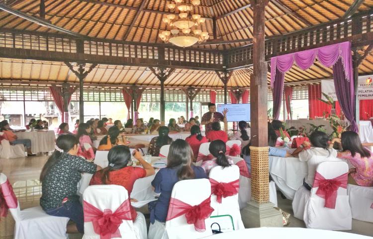 Rakor Pelatihan Pemilu Partisipatif Bersama Ibu PKK dan STT