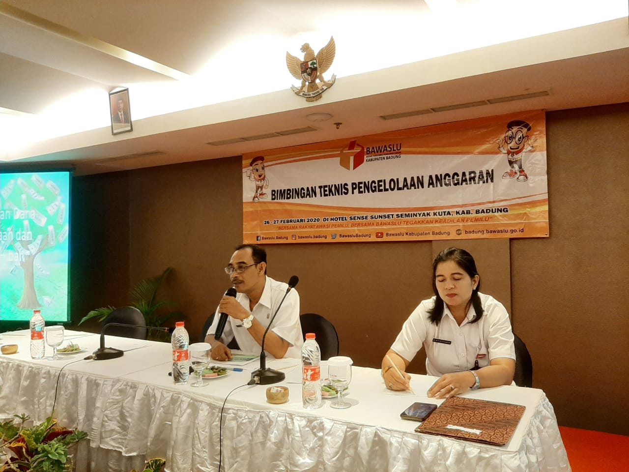 Bawaslu Provinsi Bali menjadi Narasumber Kegiatan Bimtek Pengelolaan Anggaran Panwascam se-Kabupaten Badung