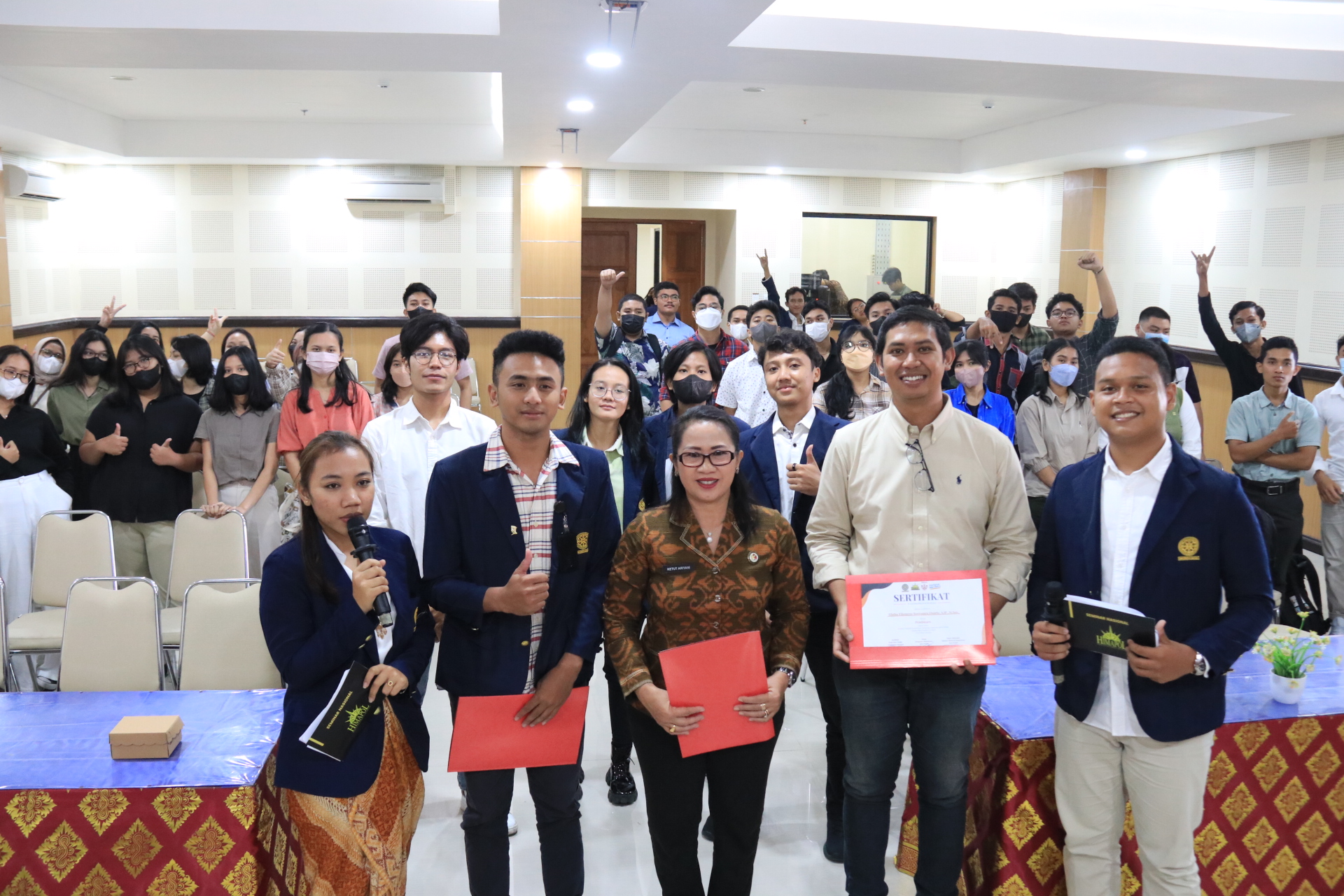 Bawaslu Bali Hadiri Seminar Nasional HIMAPOL Udayana