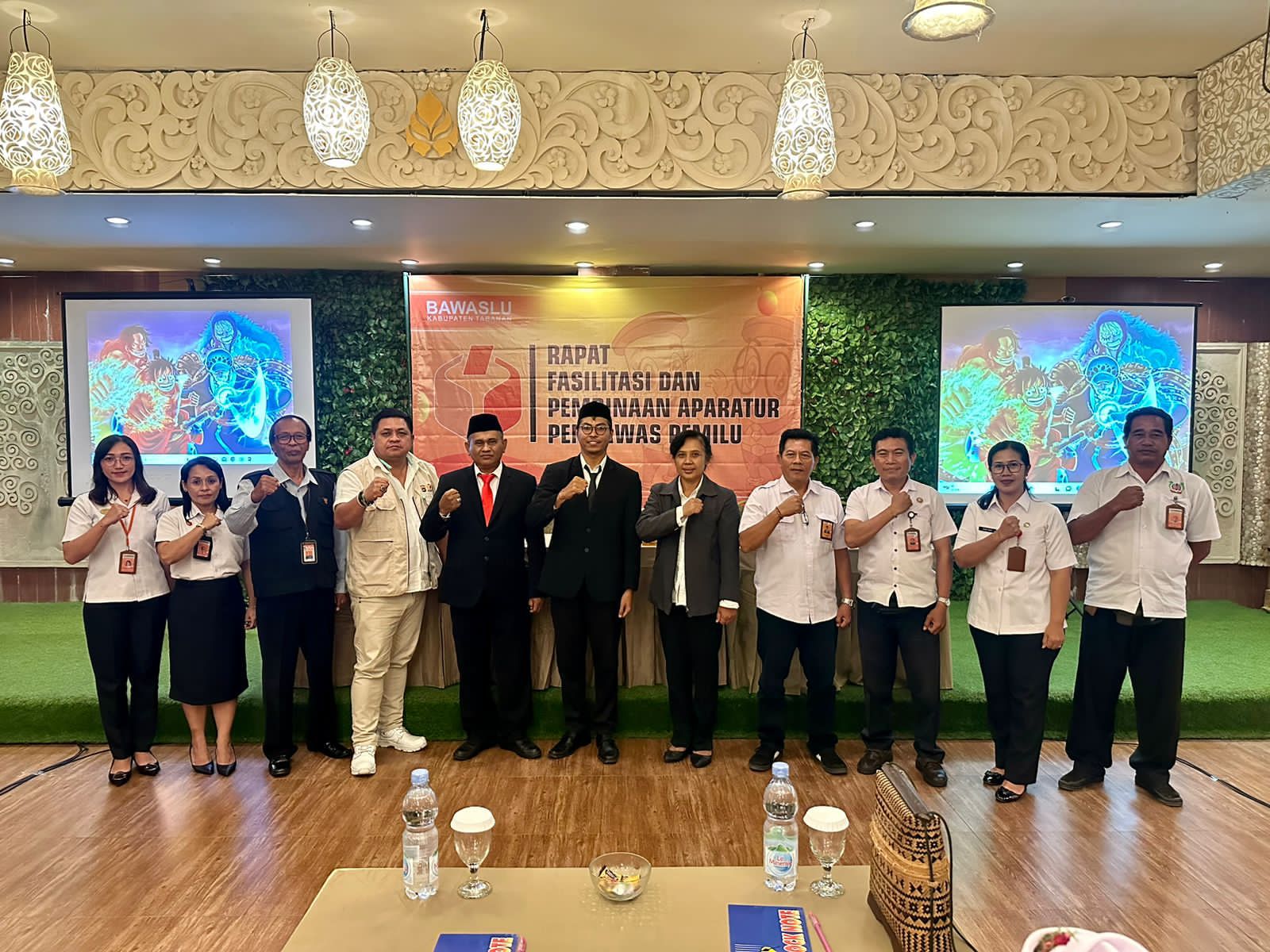 Pelantikan PAW Panwaslu Kecamatan Kediri, Wiratma Berpesan Tetap Solid Dalam Laksanakan Tugas