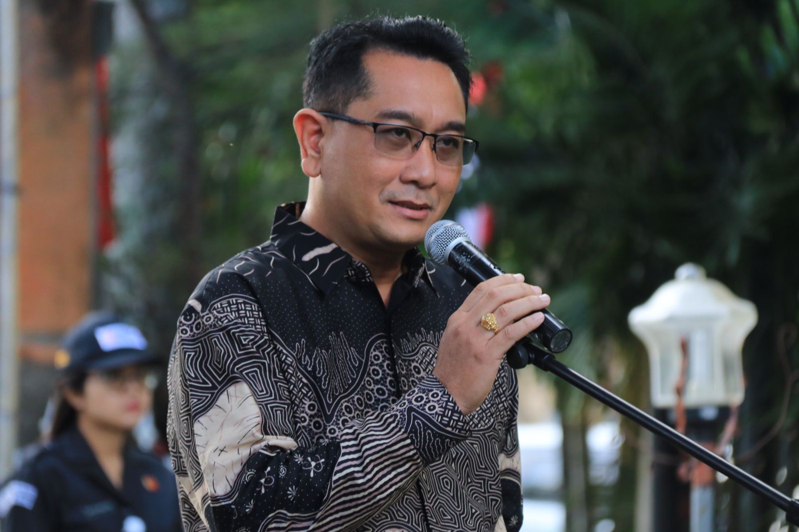 Agus Tirta Suguna Resmi Ditetapkan Menjadi Ketua Bawaslu Bali Periode 2023-2028