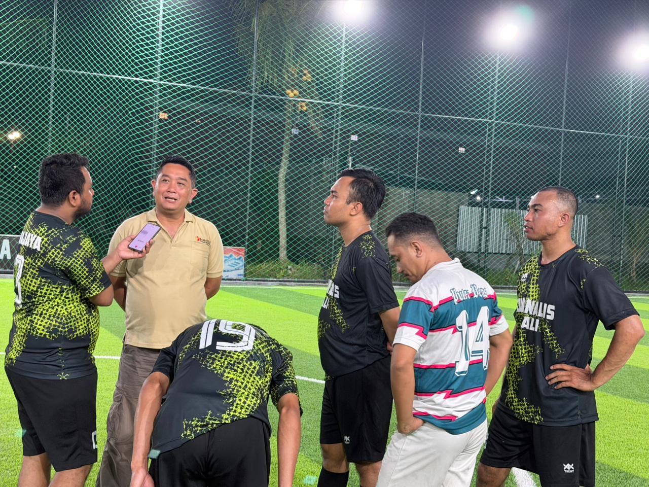 Ketua Bawaslu Bali, I Putu Agus Tirta Suguna saat lakukan konsolidasi demokrasi bersama dengan awak media, Jumat (20/02/2026)