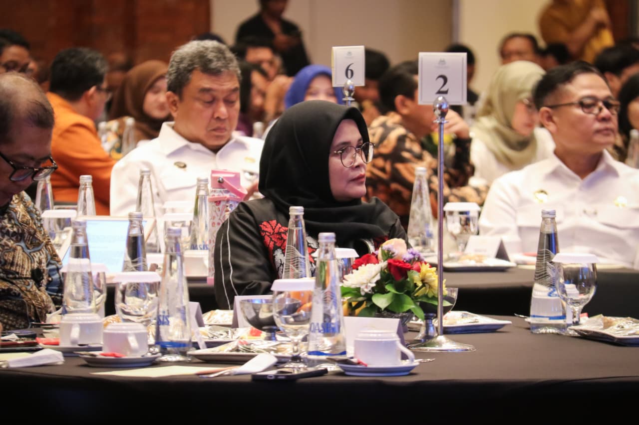 Anggota Bawaslu, Lolly Suhenty saat menghadiri kegiatan evaluasi Indeks Integritas Partai Politik Tahun 2025 di Bali, Rabu (11/02/2026).