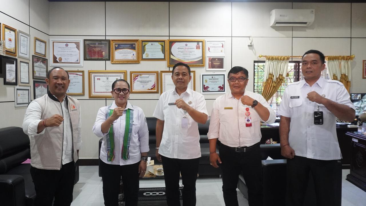 Kordiv P2H Bawaslu Bali Ketut Ariyani, saat menyambangi Dinas Dukcapil Kabupaten Buleleng untuk berkoordinasi terkait mitigasi kerawanan data pemilih