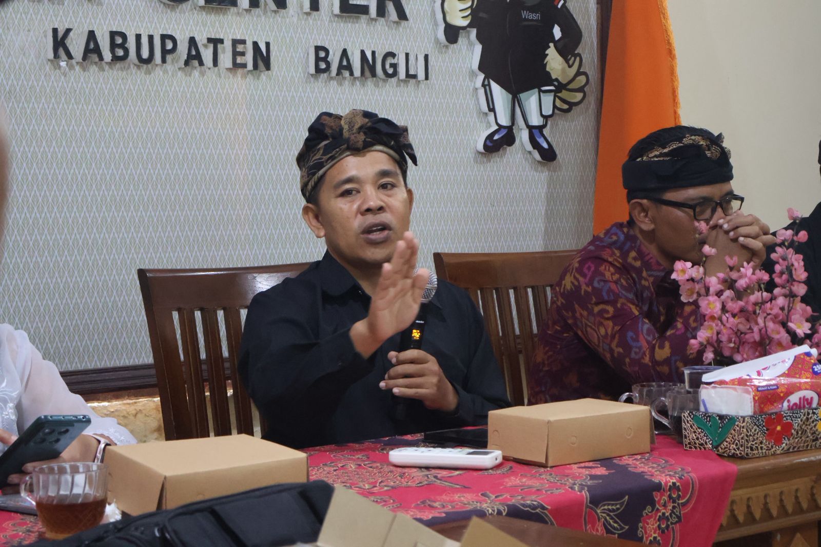 Konsolidasi Demokrasi pada Rapat Kajian Hukum Masa Non-Tahapan terkait Pemutakhiran Data Pemilih Berkelanjutan (PDPB) di Bawaslu Bangli