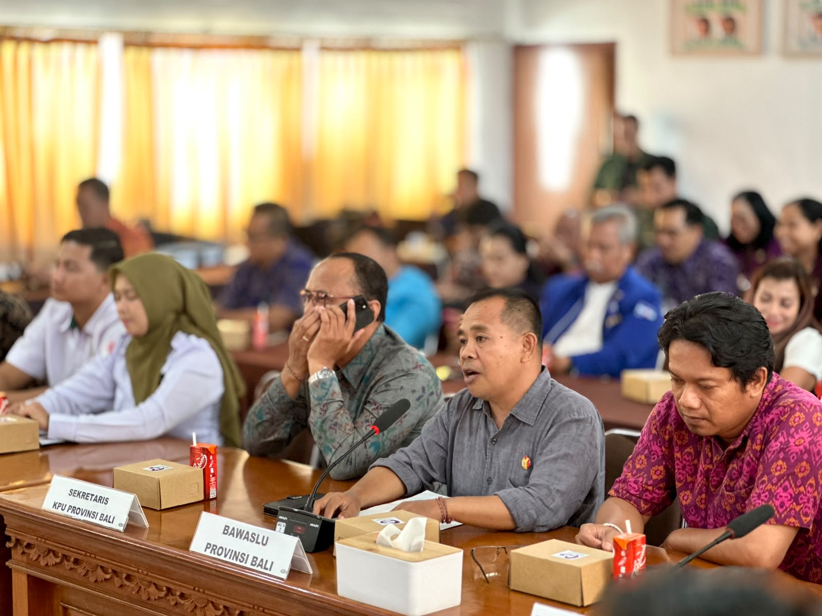 Pastikan akurasi data, Sutrawan ikuti rakor pemutakhiran data parpol berkelanjutan di KPU Bali