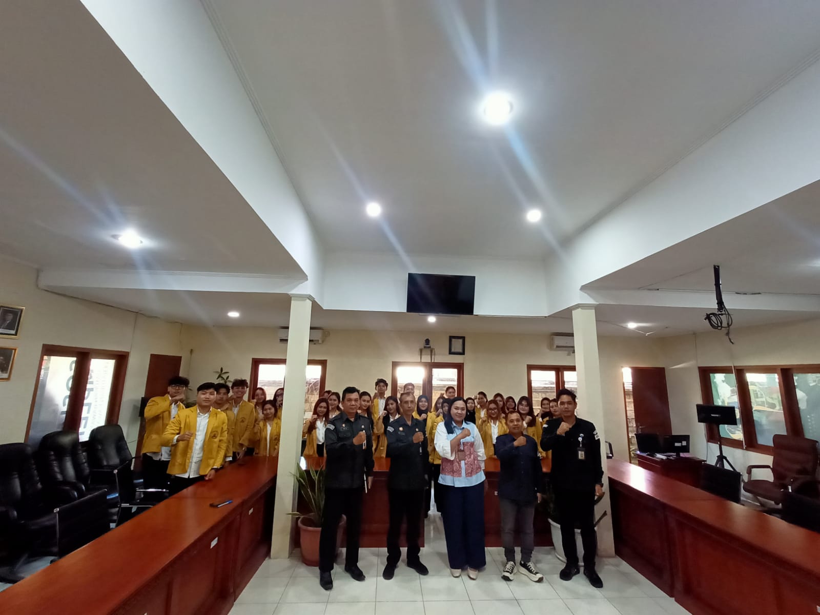 Kegiatan Konsolidasi Demokrasi dengan Mahasiswa Undiknas