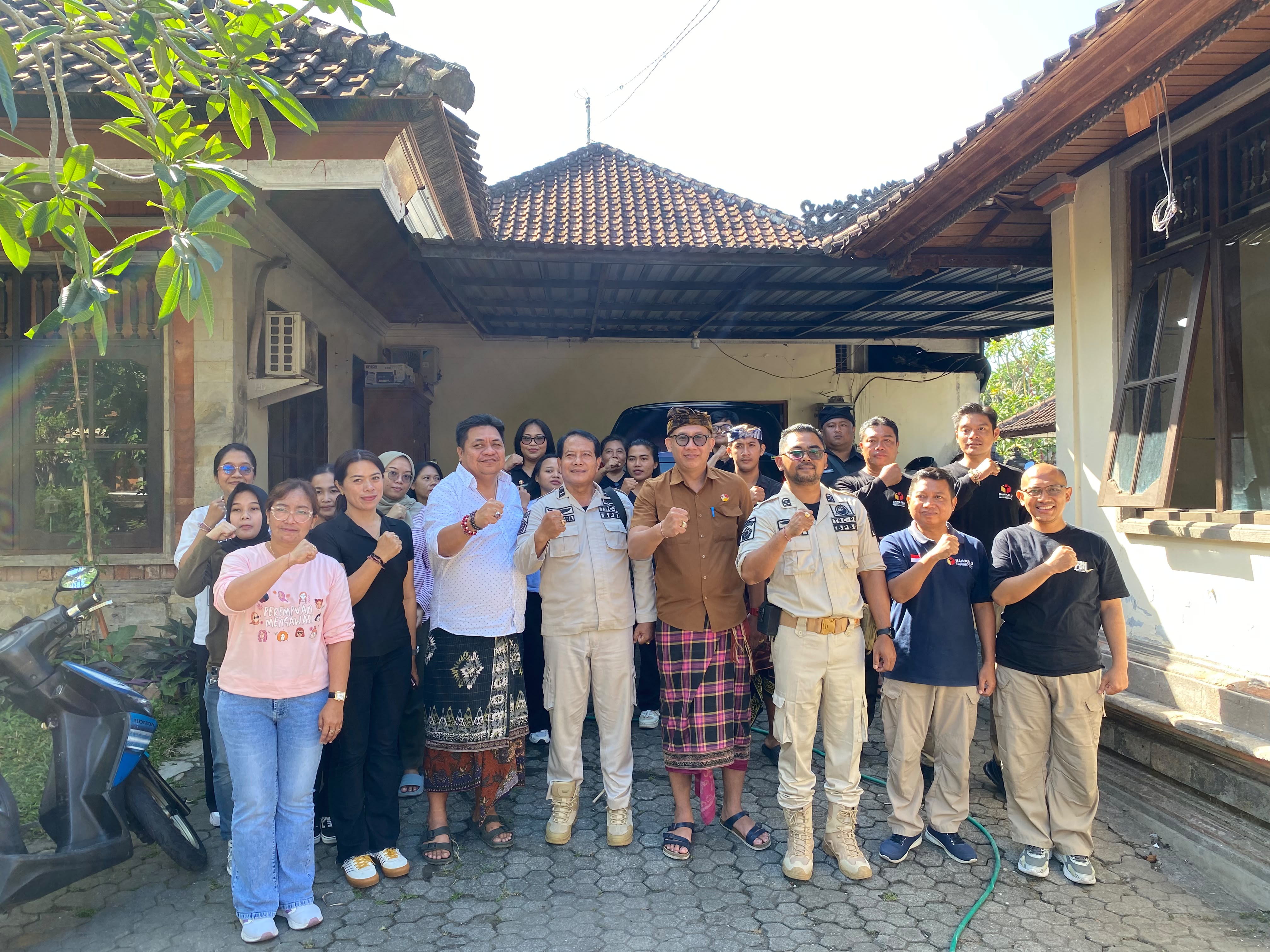 Rapat Fasilitasi Pembinaan dan Penguatan Kelembagaan dalam Penanganan Bencana Kebakaran dan Bencana Lainnya yang diselenggarakan Bawaslu Kota Denpasar