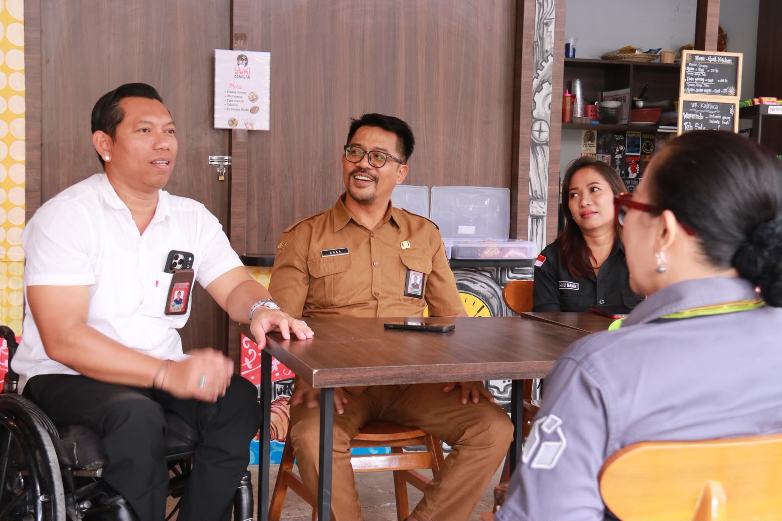 Bawaslu Bali saat Konsolidasi dengan Kelompok disabilitas Denpasar, menyerap aspirasi dan keluhan dalam pengalaman menggunakan hak pilih, Senin (27/7/2026)