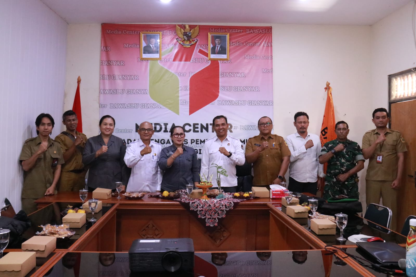 Ariyani menghadiri Rapat Evaluasi Pemutakhiran Data Pemilih Berkelanjutan (PDPB) Kabupaten Gianyar