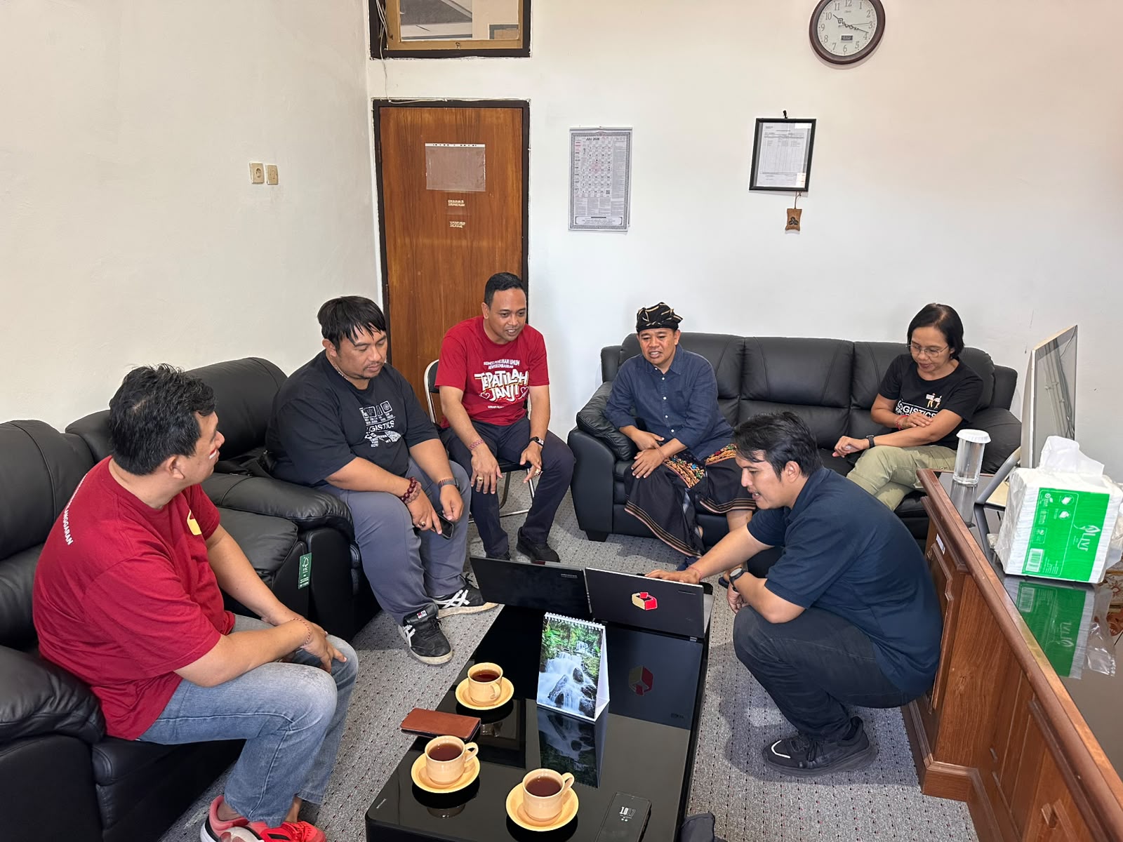 koordinasi dan penyandingan data partai politik berkelanjutan pada Sistem Informasi Partai Politik (SIPOL) 