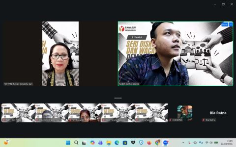 Kordiv P2H Bawaslu Bali, Ketut Ariyani saat menjawab berbagai pertanyaan kritis peserta terkait pemanfaatan teknologi dalam kontestasi Pemilu, Selasa (22/9/2026)