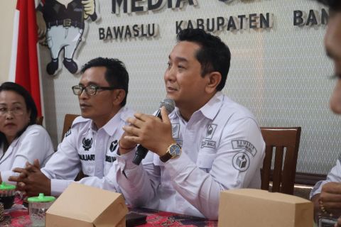 Ketua Bawaslu Bali I Putu Agus Tirta Suguna saat menekankan bahwa penataan arsip di jeda waktu non-tahapan ini sangat penting, Rabu (7/10/2026)