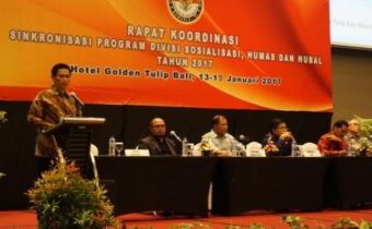 BAWASLU BALI IKUTI RAPAT KOORDINASI SINKRONISASI PROGRAM DIVISI SOSIALISASI, HUMAS, DAN HUBAL YANG DIADAKAN BAWASLU RI