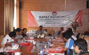 BAWASLU BALI LAKSANAKAN RAKOR PENGAWASAN TAHAPAN PEMILIHAN DI BULELENG