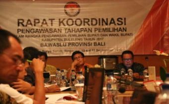 BAWASLU BALI LAKUKAN RAPAT KOORDINASI PENGAWASAN TAHAPAN PEMILIHAN PILKADA BULELENG TAHUN 2017 DI SERIRIT