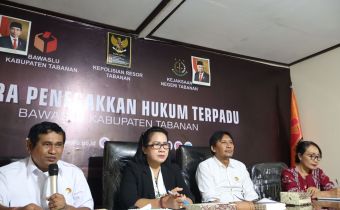 Ariyani : Keterbukaan Informasi Publik Pilar Utama dalam Mewujudkan Visi Bawaslu
