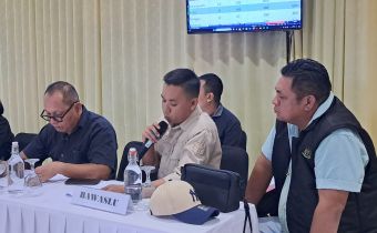 Putra Wiratma Dampingi Jajarannya Di Karangasem Dalam Penetapan DPS