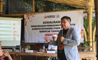 Berdialog Dengan Komunitas Seni, Wiratma Tumbuhkan Kesukarelawanan Menjadi Pengawas Partisipatif