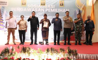 Sebanyak 716 Kepala Desa mengucapkan Dan Menandatangani Ikrar Netralitas Kepala Desa pada Pemilihan Tahun 2024