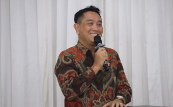 Hadiri Pelantikan PMKRI Denpasar, Suguna : Awasi Melekat Untuk Legitimasi Hasil Pemilu