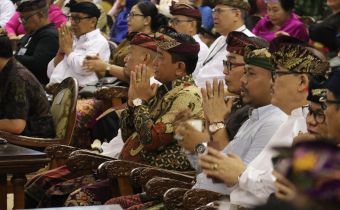 Ketua Bawaslu Bali Hadiri Rapat Paripurna DPRD, Gubernur Koster Apresiasi Pengawasan Pilkada