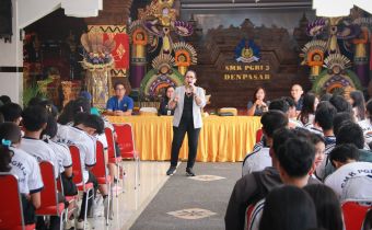 Menanam Spirit Demokrasi di Bangku Sekolah