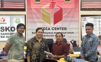 Di Gianyar, Sutrawan Tegaskan Pentingnya Peninjauan Berkala Produk Hukum.