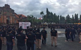 PELAKSANAAN APEL SIAGA PENGAWASAN DALAM RANGKA PEMILIHAN GUBERNUR DAN WAKIL GUBERNUR BALI SERTA BUPATI DAN WAKIL BUPATI KLUNGKUNG TAHUN 2018