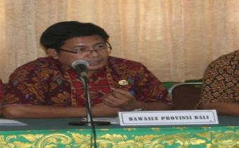 PENYAMPAIAN PERKEMBANGAN TAHAPAN & KESIAPAN PENYELENGGARAAN PILKADA SERENTAK TAHUN 2015 DI 6 KABUPATEN/KOTA DI PROVINSI BALI